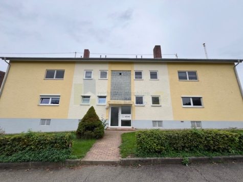 Attraktive 4-Zimmer-Dachgeschosswohnung in VS-Pfaffenweiler – Ruhiges Wohnen mit mgl. Gartennutzung, Garage und Stellplatz, 78052 Villingen-Schwenningen - Pfaffenweiler, Dachgeschosswohnung